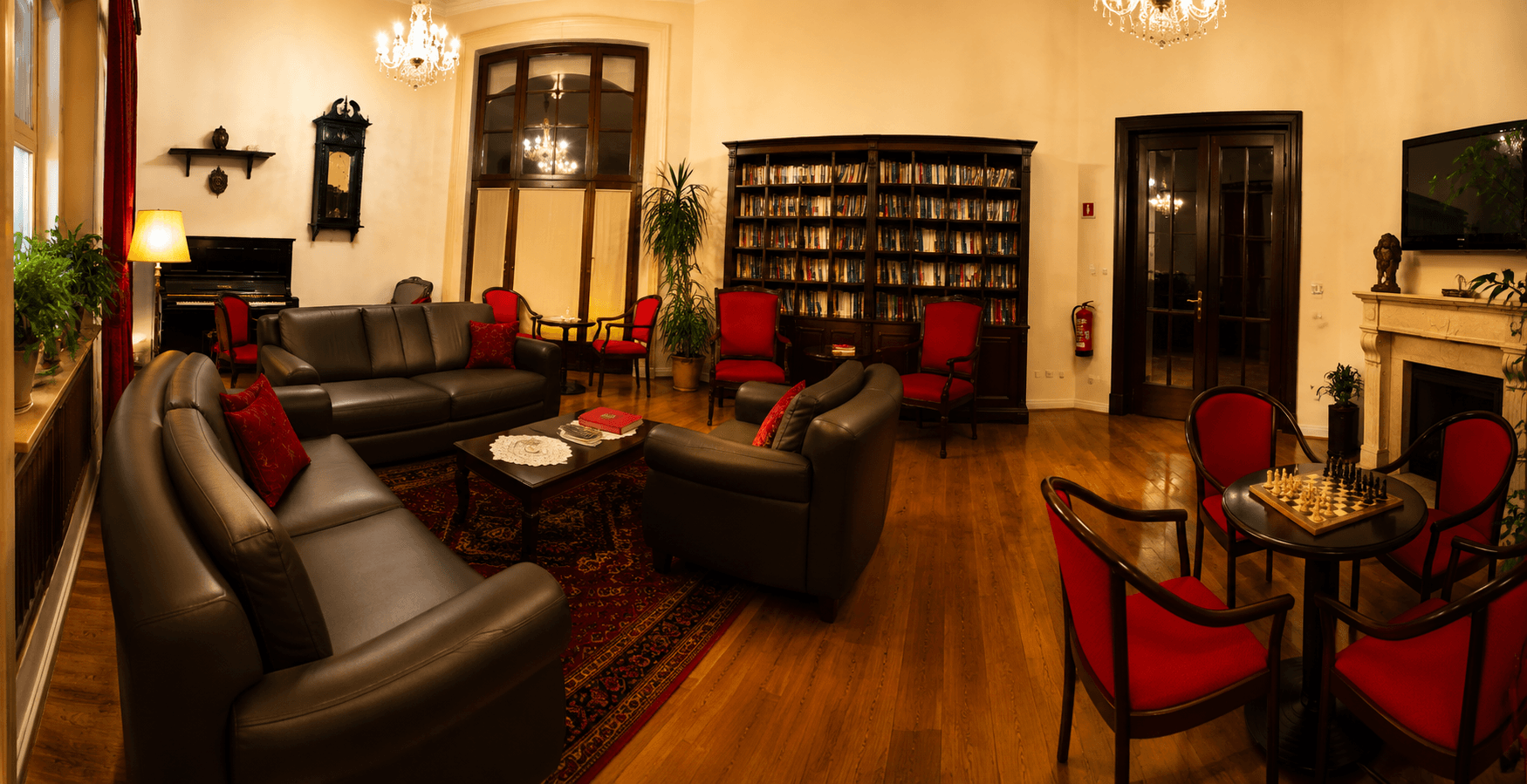 Our library at the Kulturhotel Kaiserhof